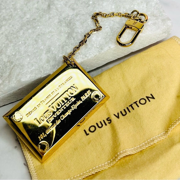 EUC Louis Vuitton Gold-Toned Inventeur Mirror Bag Charm - Picture 3 of 12